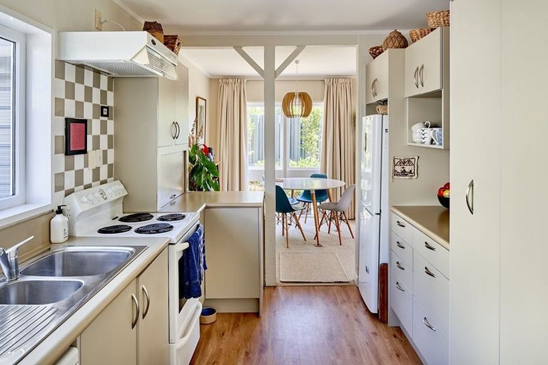 Photo of property in 7/354 Muritai Road, Eastbourne, Lower Hutt, 5013