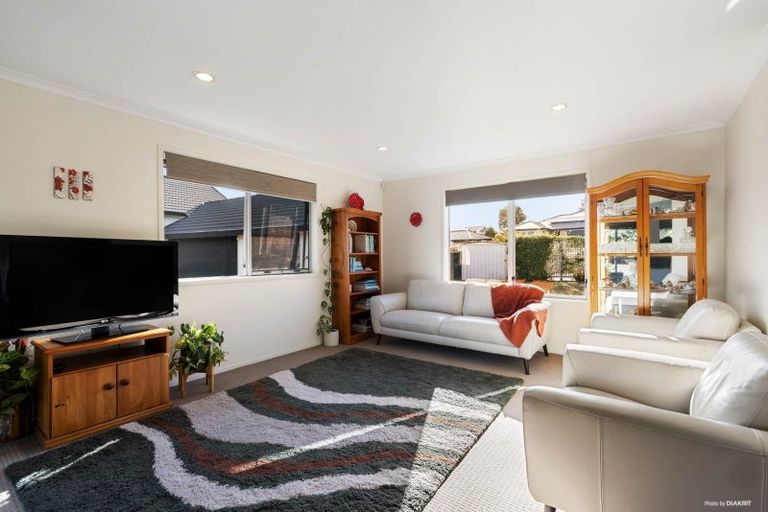 Photo of property in 13a Bayview Drive, Waiuku, 2123