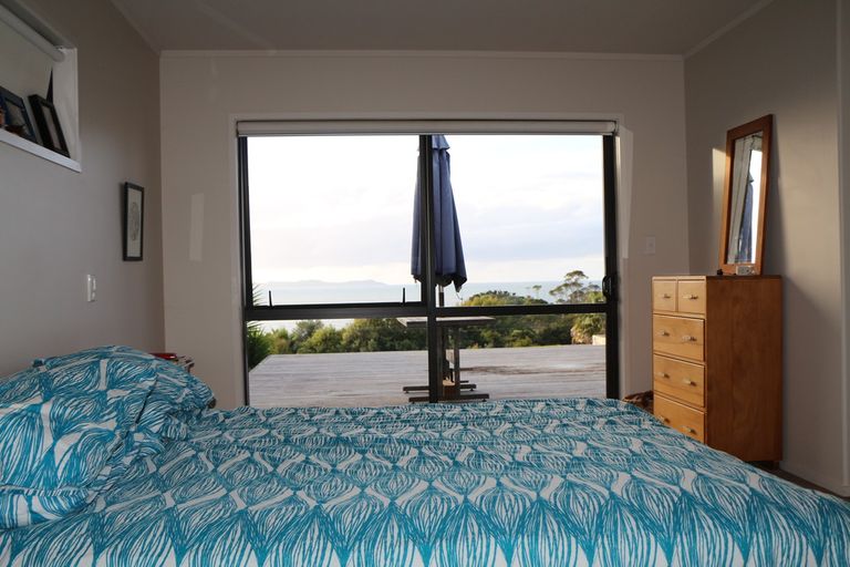 Photo of property in 2 Coachmans Way, Cable Bay, 0420