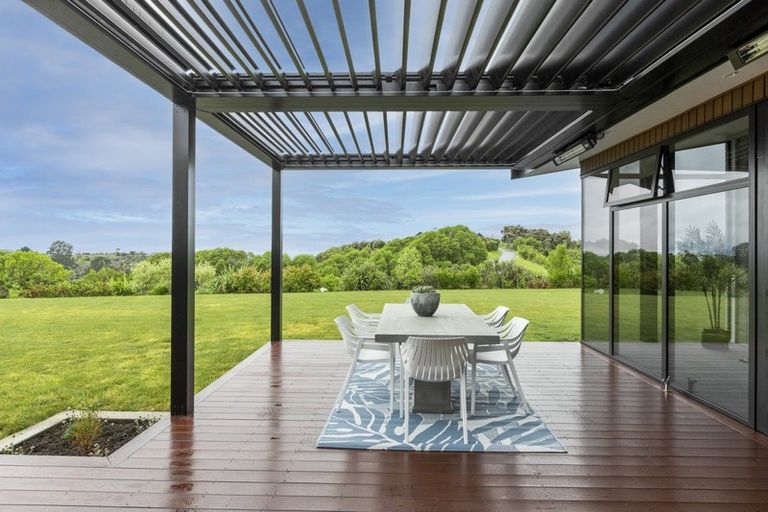 Photo of property in 2 Heipipi Drive, Eskdale, Napier, 4182