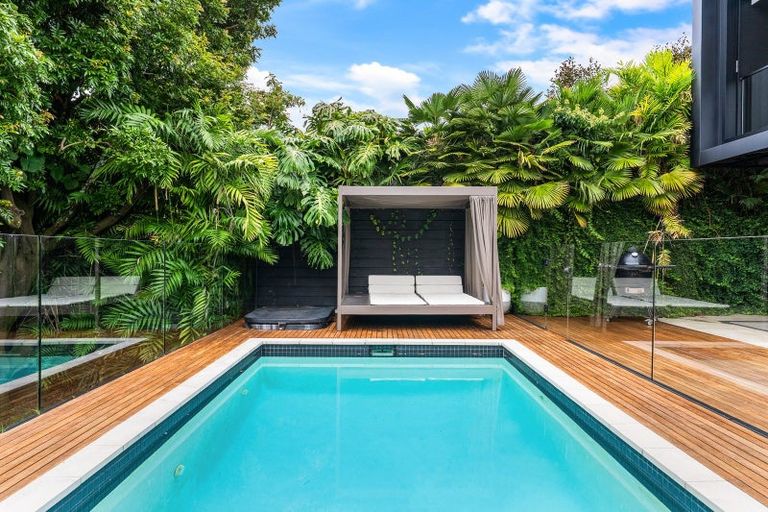 Photo of property in 61 Rose Road, Grey Lynn, Auckland, 1021