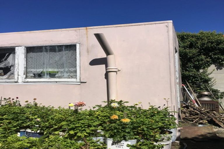 Photo of property in 74 Hargest Crescent, Saint Clair, Dunedin, 9012