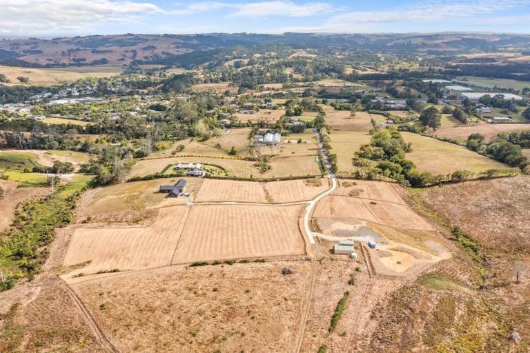 Photo of property in 101 Wintour Road, Waimauku, 0881