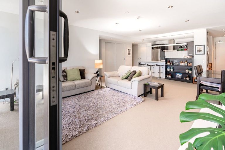 Photo of property in Republic Apartments, 4d/10 Lorne Street, Te Aro, Wellington, 6011