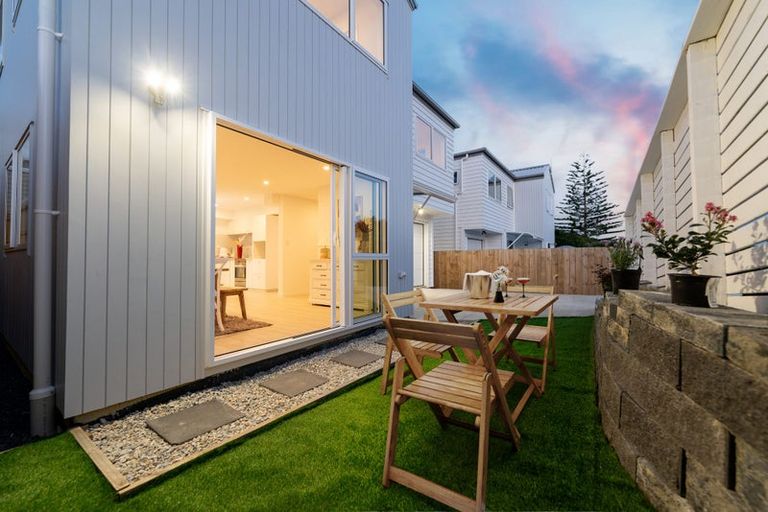 Photo of property in 2 Northgrove Avenue, Hillcrest, Auckland, 0627