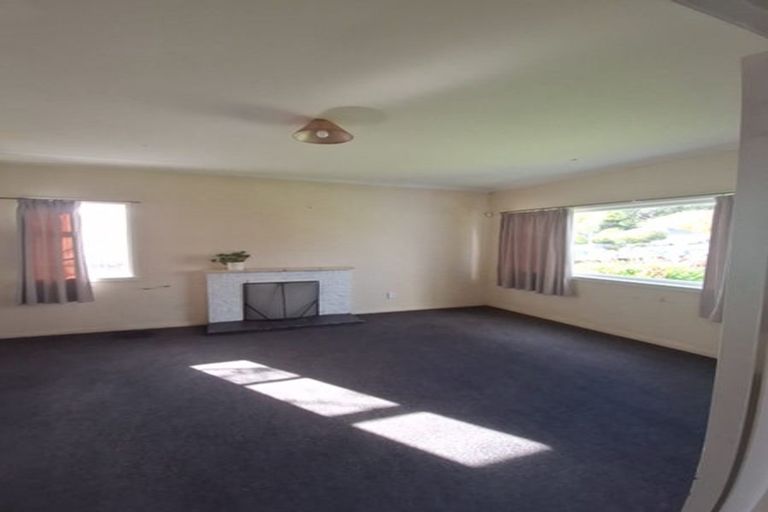 Photo of property in 88 Stokes Valley Road, Stokes Valley, Lower Hutt, 5019