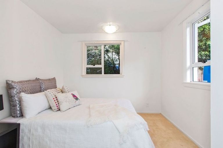 Photo of property in 34 Mount Pleasant Road, Mount Pleasant, Christchurch, 8081