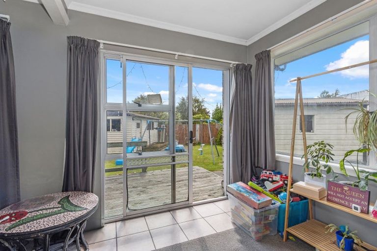Photo of property in 107 Oakhampton Street, Hornby, Christchurch, 8042