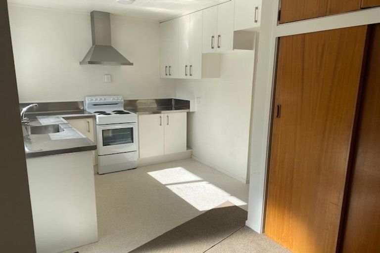 Photo of property in 2/13 Walter Street, Hauraki, Auckland, 0622