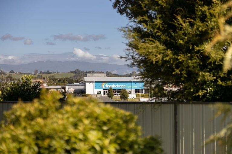 Photo of property in 16 Margaret Drive, Omokoroa, 3114