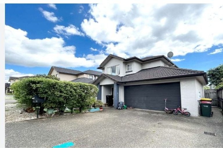 Photo of property in 71 Wayne Francis Drive, Flat Bush, Auckland, 2016