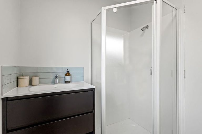 Photo of property in 2/9 Ruru Road, Linwood, Christchurch, 8062