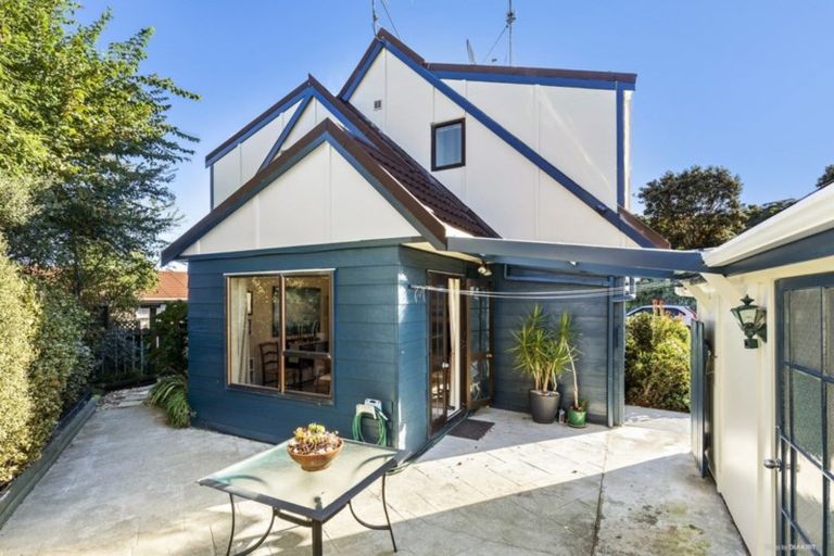 Photo of property in 88 Weka Street, Miramar, Wellington, 6022