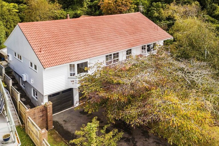 Photo of property in 8 Saint Annes Square, Tawa, Wellington, 5028