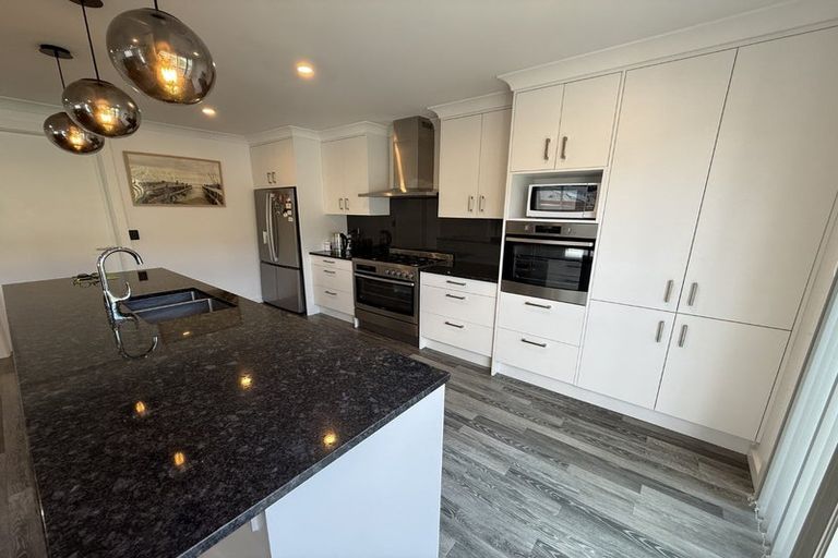 Photo of property in 34 Thomson Grove, Stokes Valley, Lower Hutt, 5019