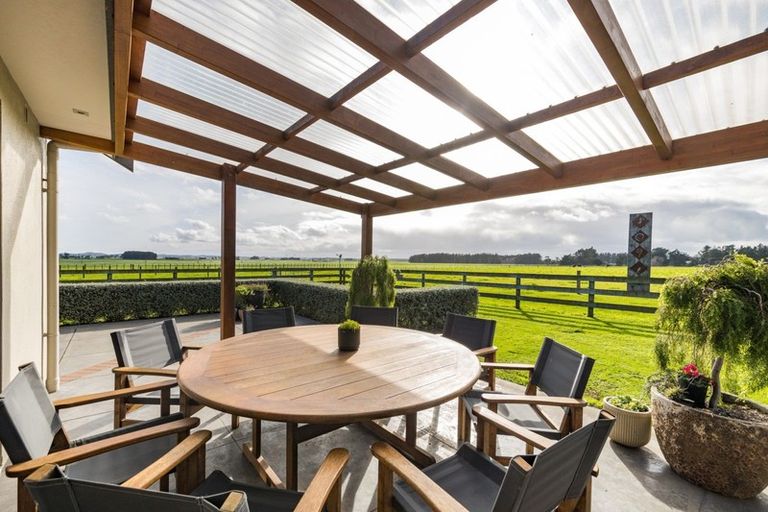 Photo of property in 2757 State Highway 1, Rongotea, Palmerston North, 4479