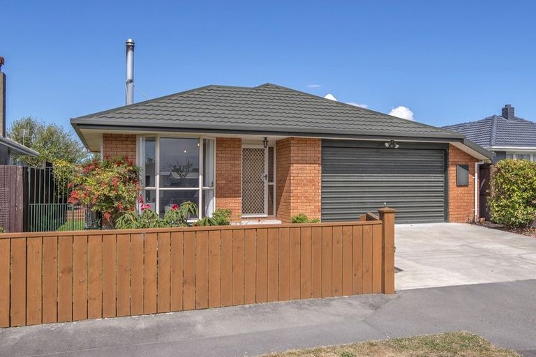 Photo of property in 1/27 Sledmere Street, Burnside, Christchurch, 8053