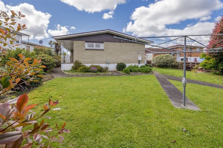 Photo of property in 8 Burn Street, Levin, 5510