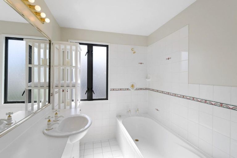 Photo of property in 90a Hinau Street, Castlecliff, Whanganui, 4501