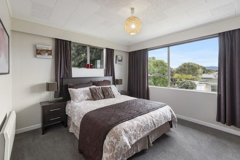 Photo of property in 102 Martin Road, Paraparaumu Beach, Paraparaumu, 5032
