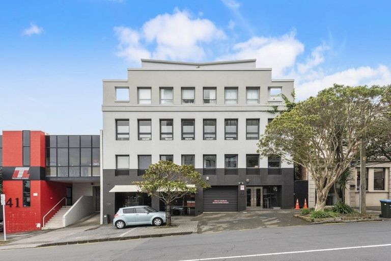 Photo of property in 33 Sale Street, Cockle Bay, Auckland, 2014