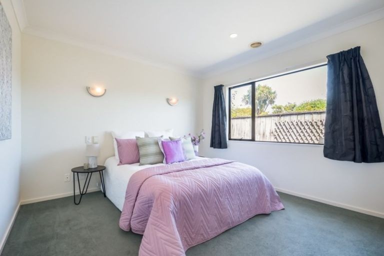 Photo of property in 2/942 High Street, Avalon, Lower Hutt, 5011