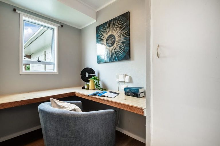 Photo of property in 62 James Street, Bayview, Auckland, 0629