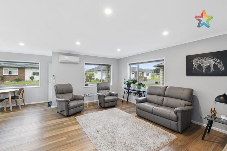 Photo of property in 13 Woodland Mews, Wainuiomata, Lower Hutt, 5014