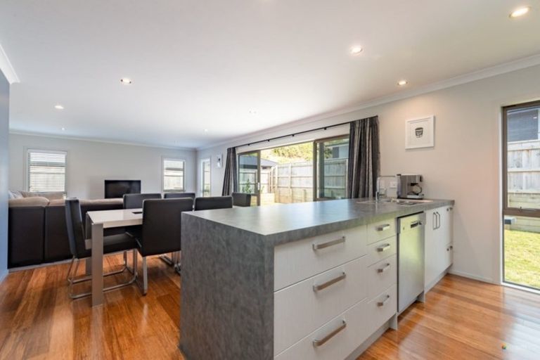 Photo of property in 103 Riverstone Drive, Riverstone Terraces, Upper Hutt, 5018