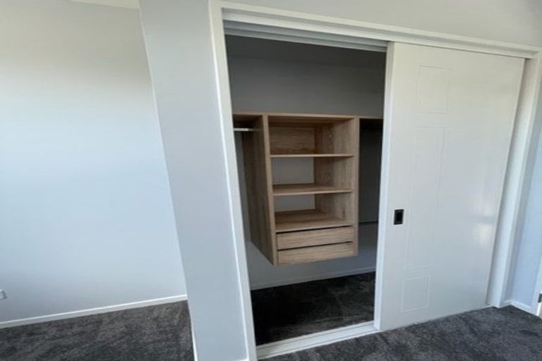 Photo of property in 4 Pineview Drive, Rosehill, Papakura, 2113