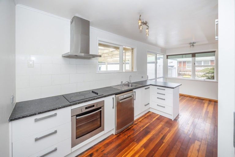 Photo of property in 4 Sundown Crescent, Melville, Hamilton, 3206