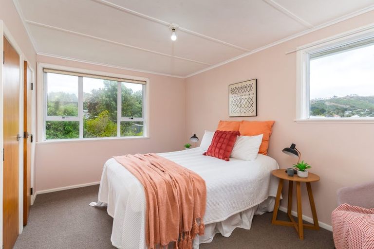 Photo of property in 15 Mckillop Street, Ranui, Porirua, 5024