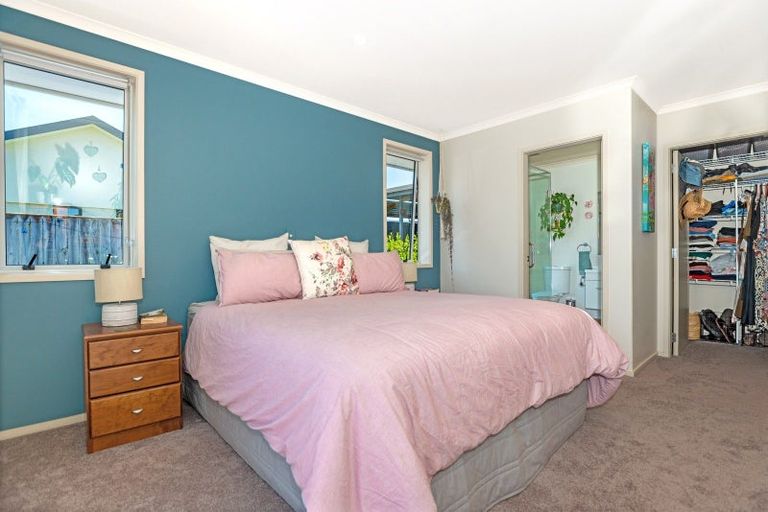 Photo of property in 49 Sterling Park, Lytton West, Gisborne, 4010