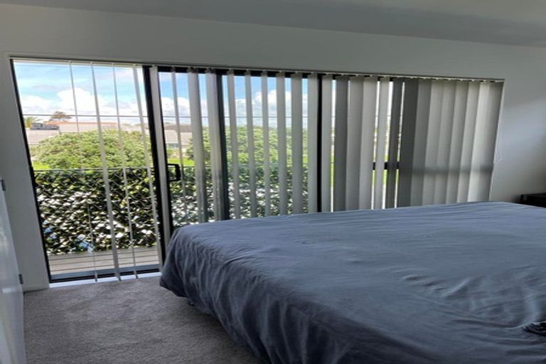 Photo of property in 94d Bay Street, Red Beach, 0932