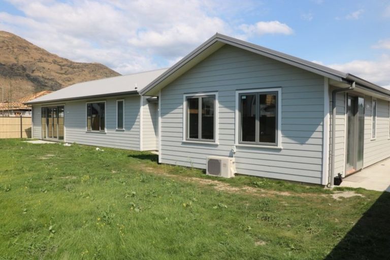 Photo of property in 20 Cumberland Road, Lower Shotover, Queenstown, 9304