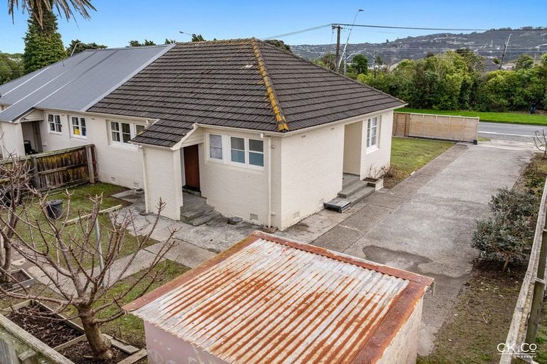Photo of property in 112 Cambridge Terrace, Fairfield, Lower Hutt, 5011
