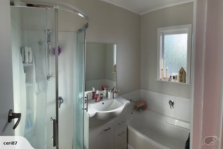 Photo of property in 83 Old Onerahi Road, Onerahi, Whangarei, 0110