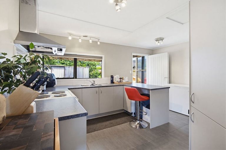 Photo of property in 2/1 Glengarry Place, Hilltop, Taupo, 3330