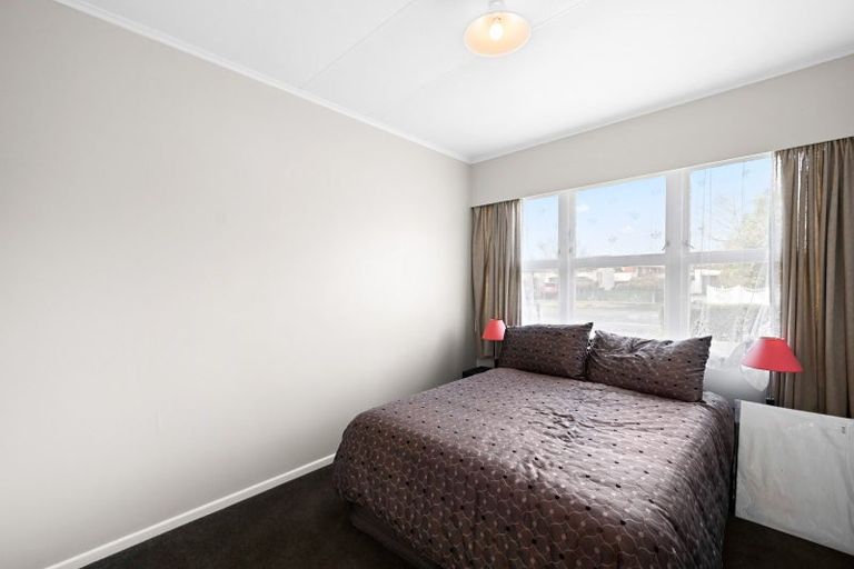 Photo of property in 69 Resthill Crescent, Glenview, Hamilton, 3206