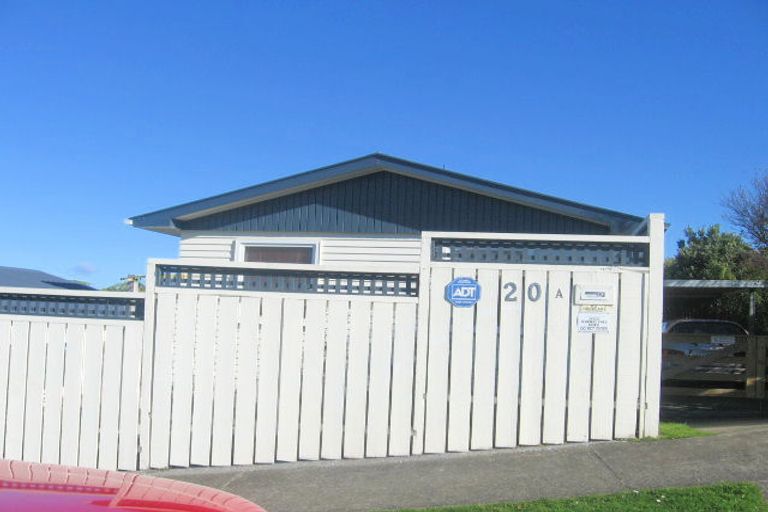 Photo of property in 20 Eastview Grove, Normandale, Lower Hutt, 5010