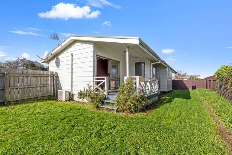 Photo of property in 114 Tremaine Avenue, Westbrook, Palmerston North, 4412