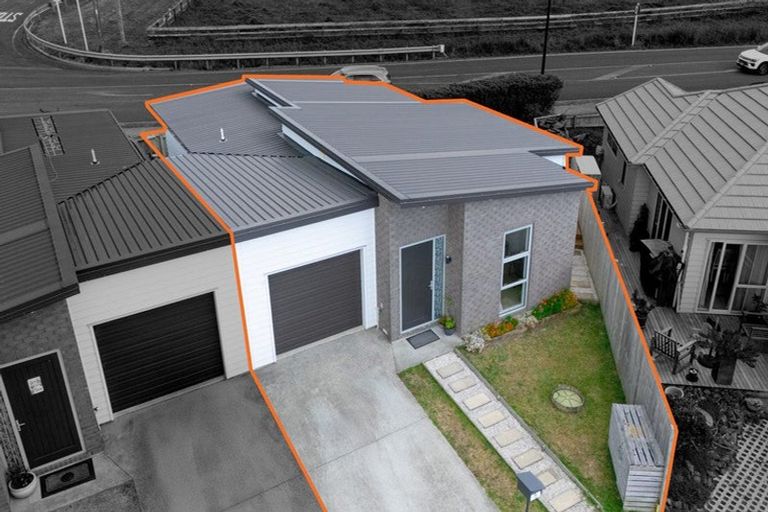 Photo of property in 5 Sauterne Road, Kumeu, 0810