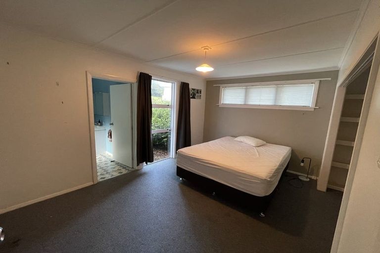 Photo of property in 23a Awanui Street, Merrilands, New Plymouth, 4312