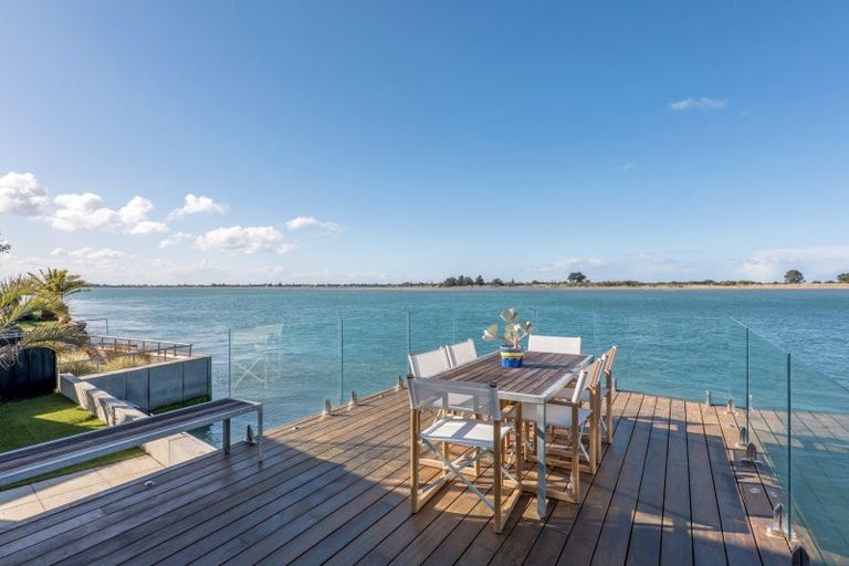 Photo of property in 117 Main Road, Redcliffs, Christchurch, 8081