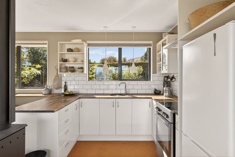 Photo of property in 29 Te Papau Crescent, Diamond Harbour, 8972