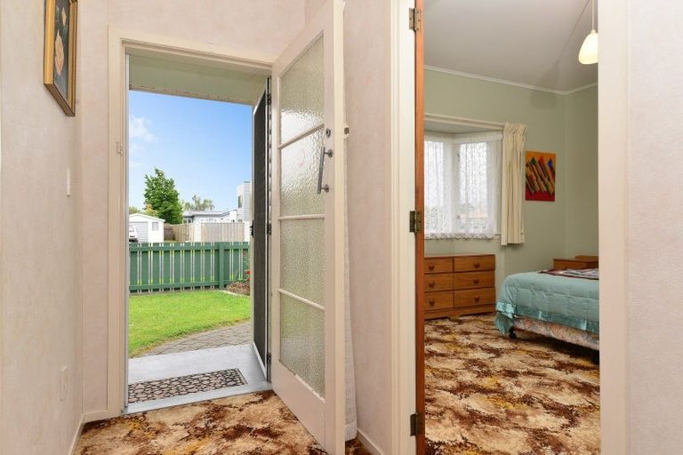 Photo of property in 53 Alfred Street, Fairfield, Hamilton, 3214