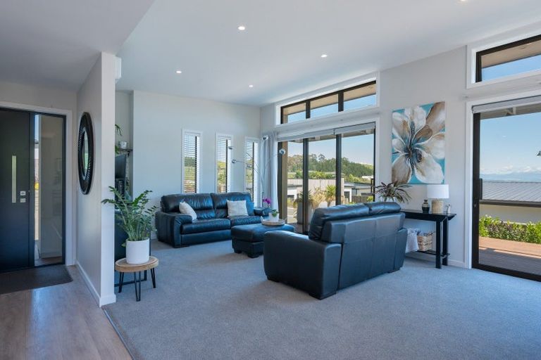 Photo of property in 18 Hill Tops Way, Stoke, Nelson, 7011