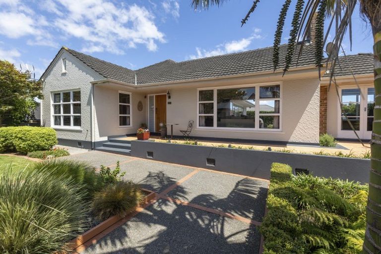 Photo of property in 124 Carrington Street, Lower Vogeltown, New Plymouth, 4310