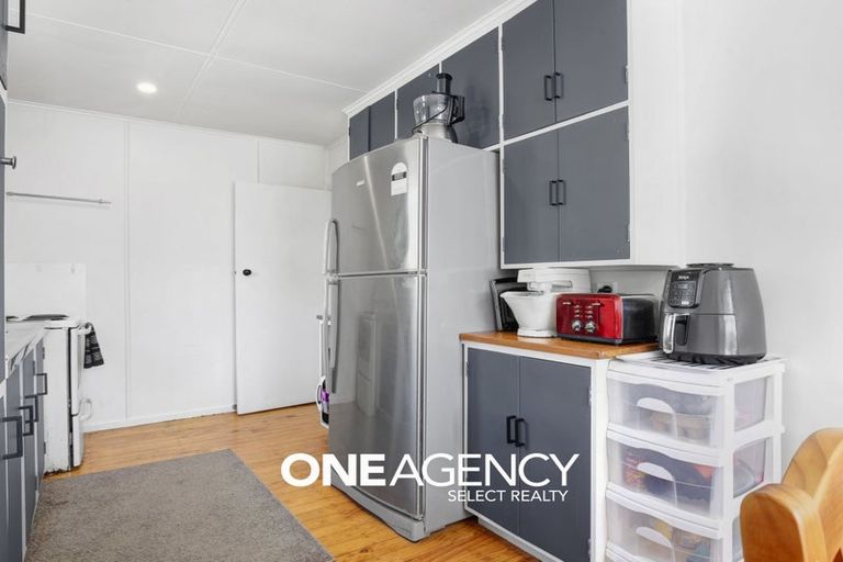 Photo of property in 101 Waihora Crescent, Waitangirua, Porirua, 5024