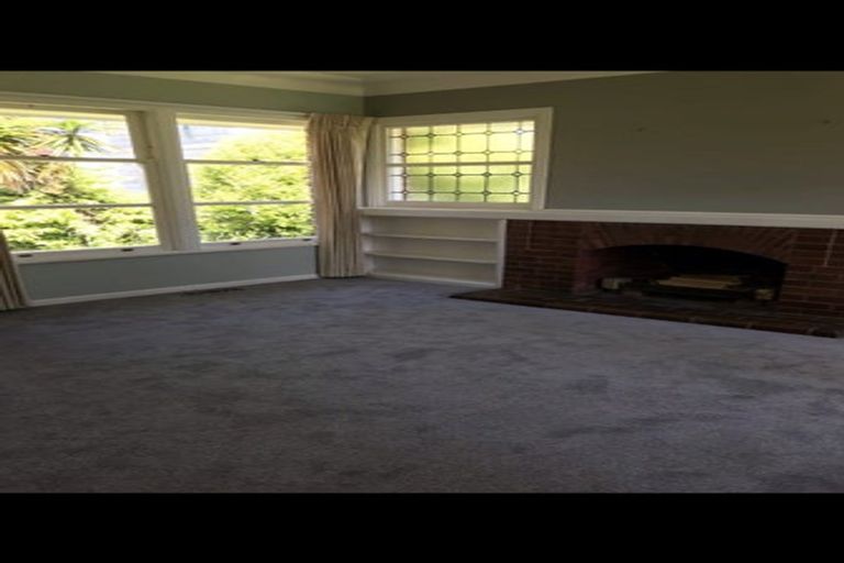 Photo of property in 31 Norwood Road, Bayswater, Auckland, 0622